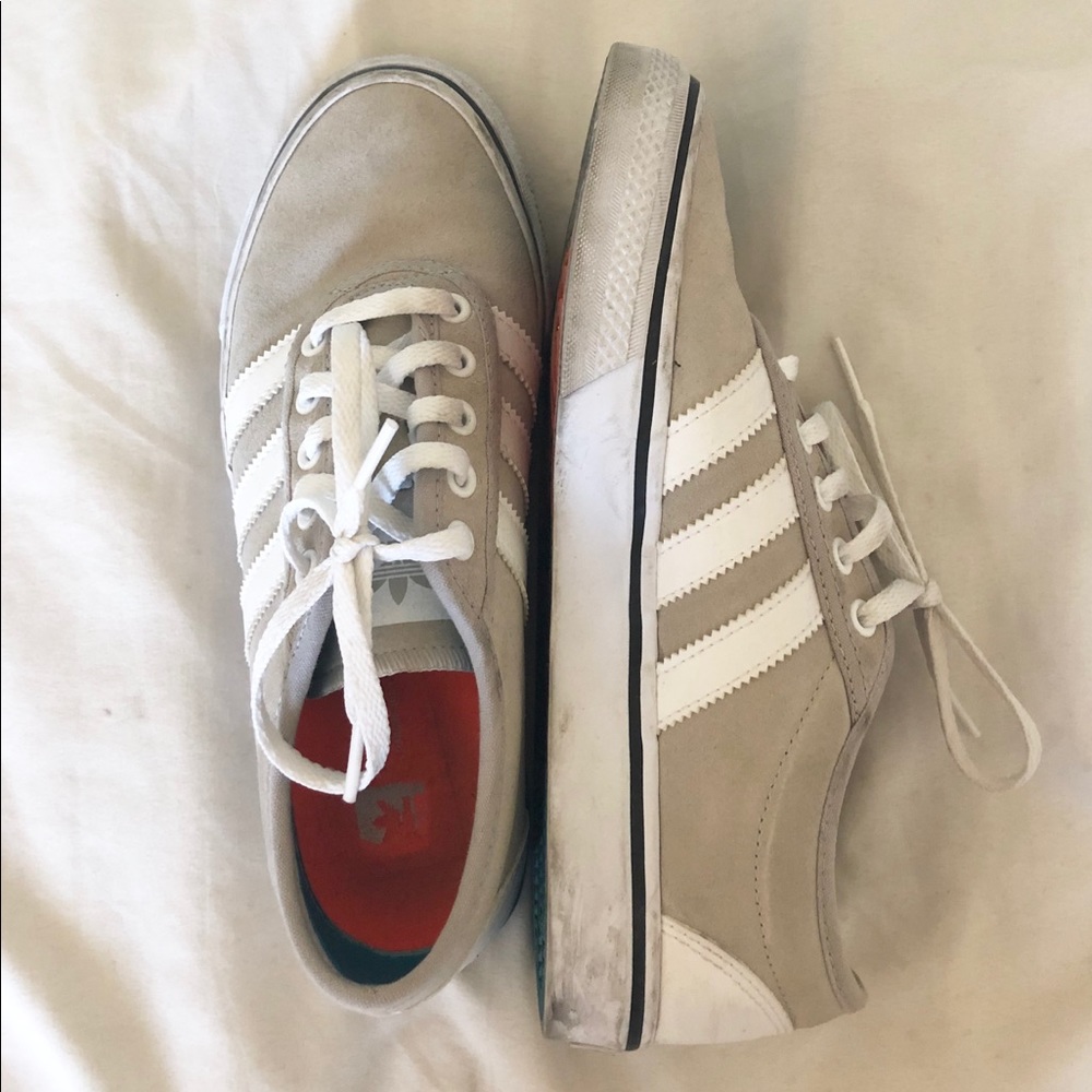 Adidas Sneakers